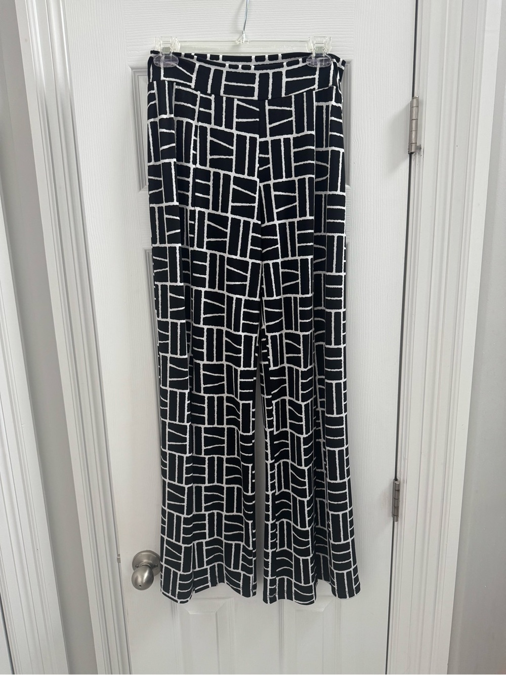 Ciara Sun Woo Black & White Geometric Print Women’s palazzo pants